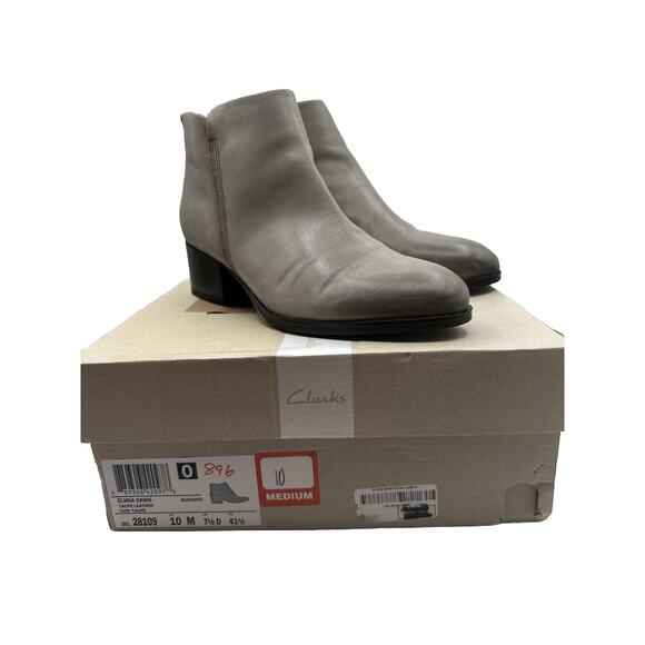 Clarks Elvina Dawn Gray Taupe Soft Leather Distress Booties 10 Western 20-01 - Picture 1 of 10